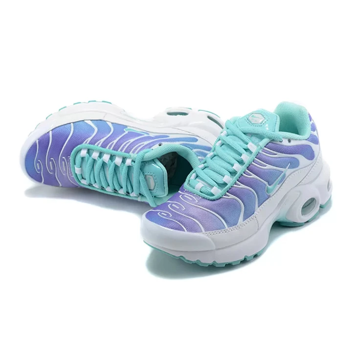 NIKE Air Max Plus "Light Aqua"