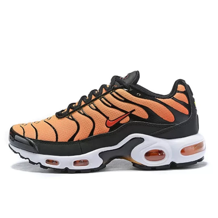 NIKE Air Max Plus "Orange"