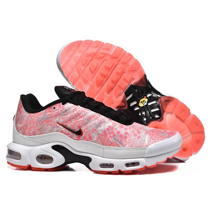 NIKE Air Max Plus "Azaleas"