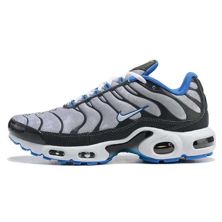 NIKE Air Max Plus "Social Fc"