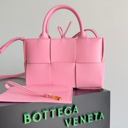 Cabas en Cuir Arco BOTTEGA VENETA