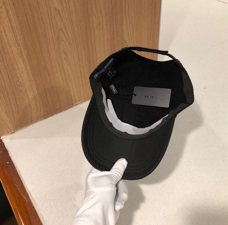 Casquette PRADA
