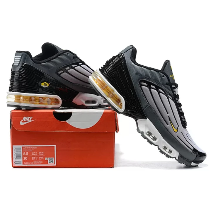 NIKE Air Max Plus III