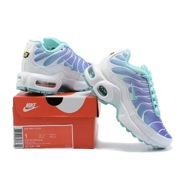 NIKE Air Max Plus "Light Aqua"