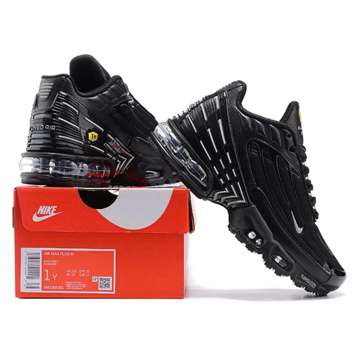 NIKE Air Max III "Black"