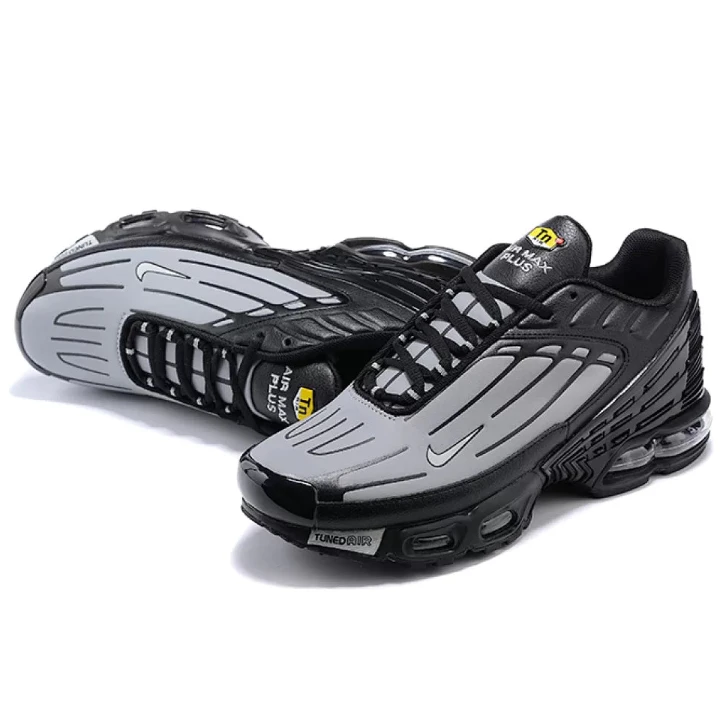 NIKE Air Max Plus III
