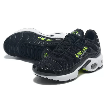 NIKE Air Max Plus "Black/Volt"