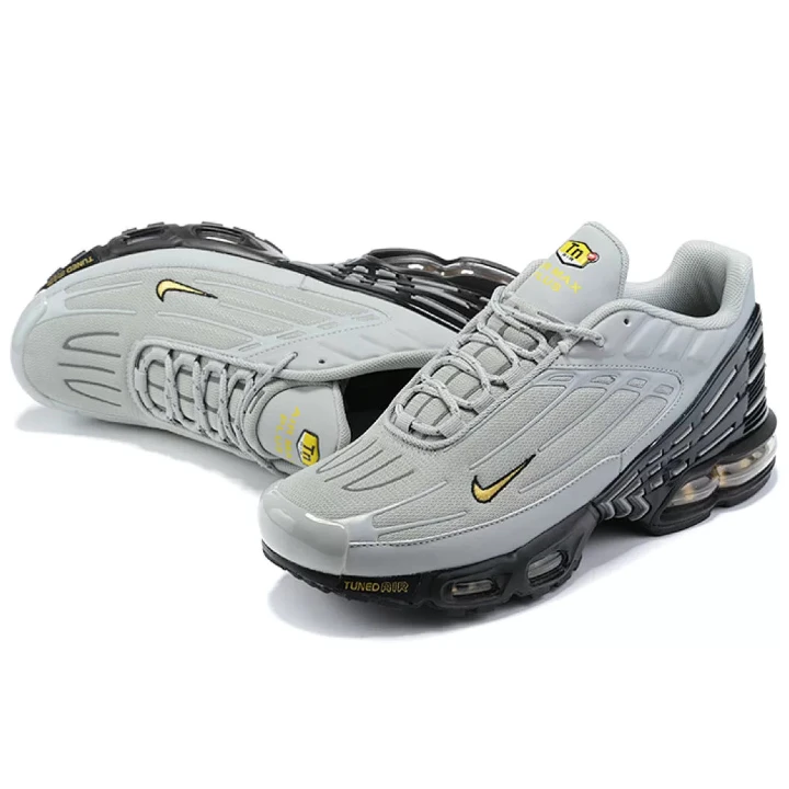 NIKE Air Max Plus III