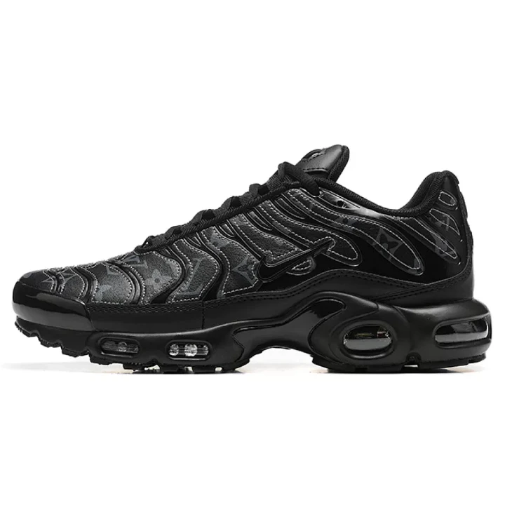 NIKE Air Max Plus X Louis Vuitton