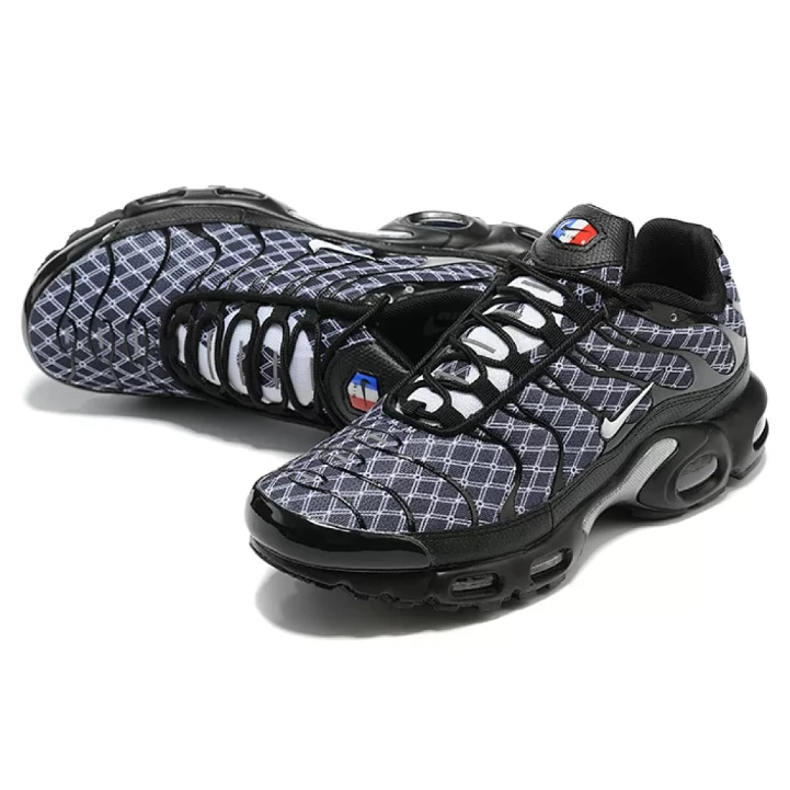 NIKE Air Max Plus "Saint Denis 93"