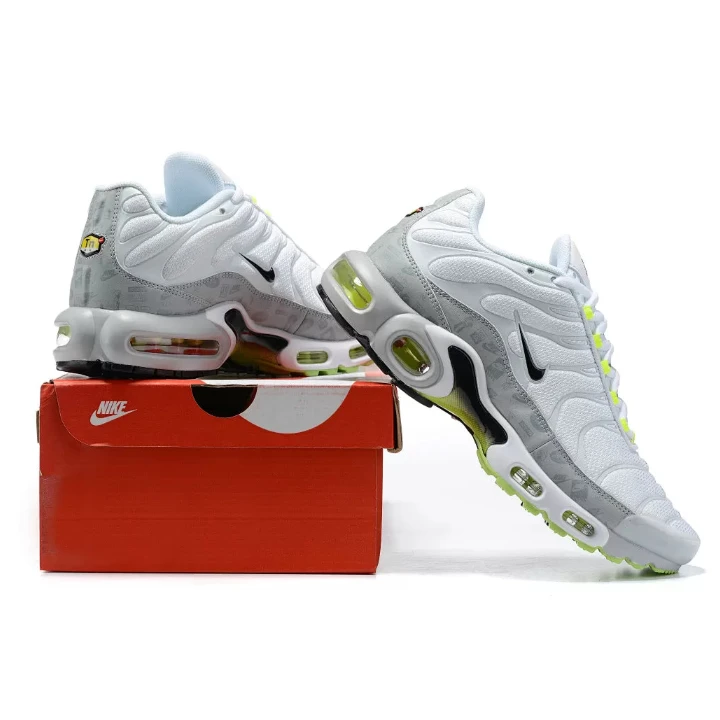 NIKE Air Max Plus "Platinium Grey Reflective"