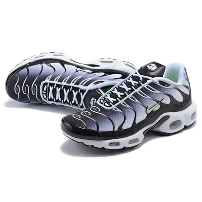 NIKE Air Max Plus "White Mint Green"