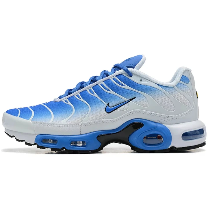 NIKE Air Max Plus