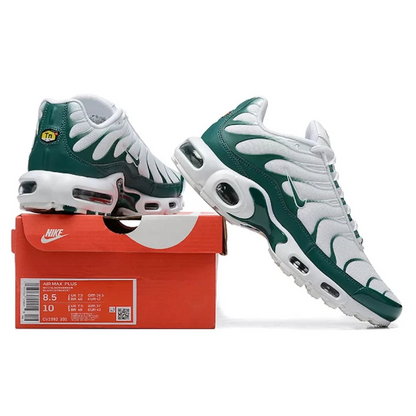 NIKE Air Max Plus X Lacoste