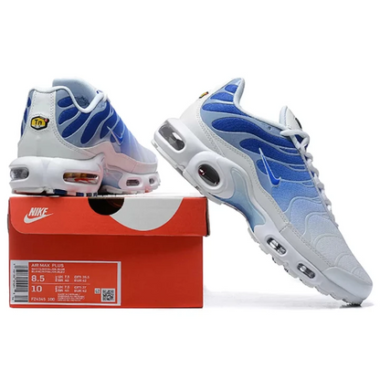 NIKE Air Max Plus