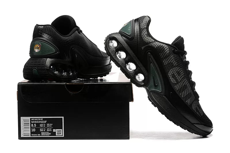 NIKE Air Max DN X Supreme