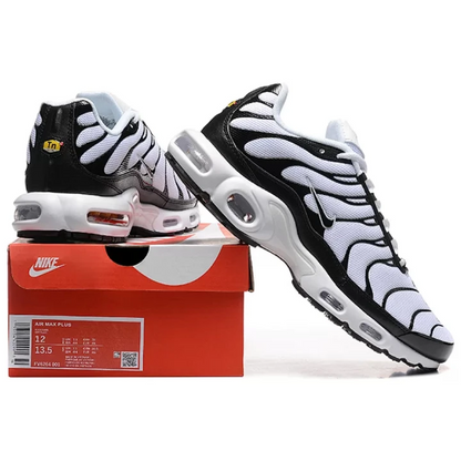NIKE Air Max Plus "Panda"