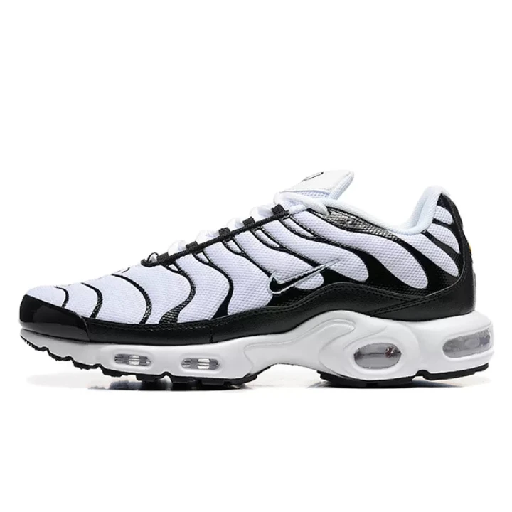 NIKE Air Max Plus "Panda"