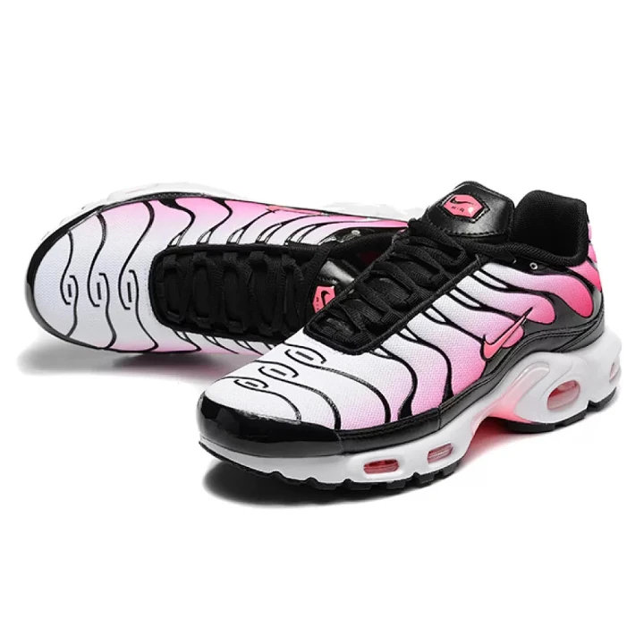 NIKE Air Max Plus