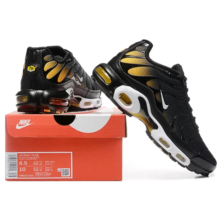 NIKE Air Max Plus "Black University Gold"