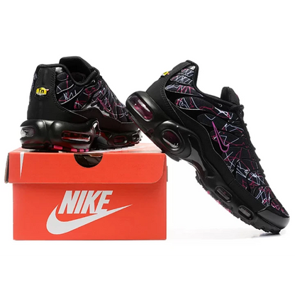 NIKE Air Max Plus "Shattered Glass"