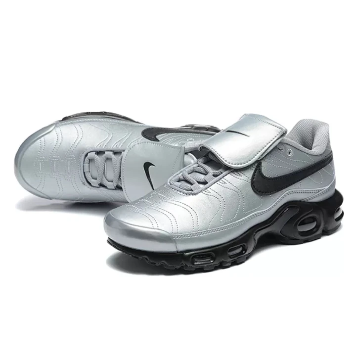 NIKE Air Max Plus "Tiempo"