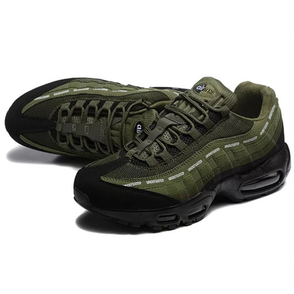 NIKE Air Max 95 X Undefeated