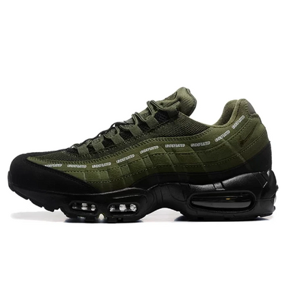 NIKE Air Max 95 X Undefeated