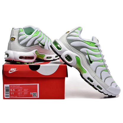 NIKE Air Max Plus