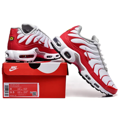 NIKE Air Max Plus