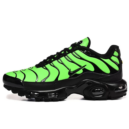 NIKE Air Max Plus