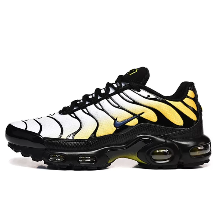 NIKE Air Max Plus