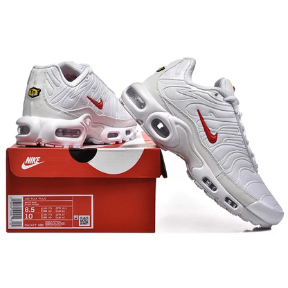 NIKE Air Max Plus X Supreme