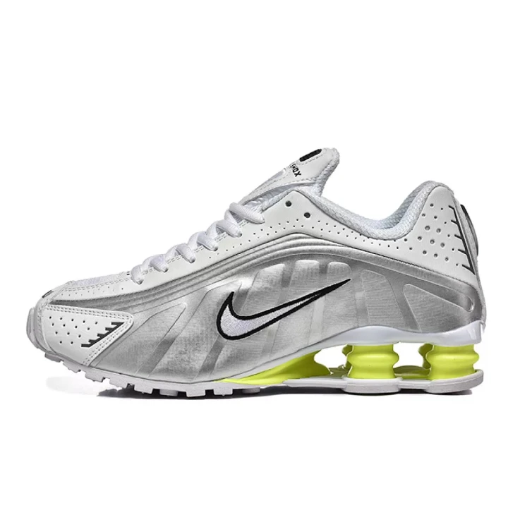 NIKE Shox R4