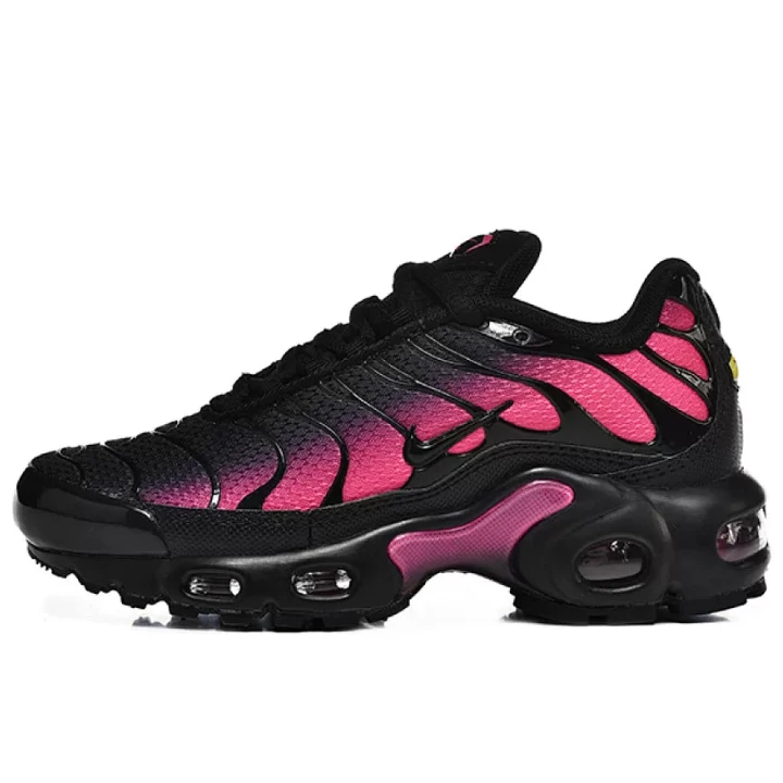 NIKE Air Max Plus "Black Hyper Pink"