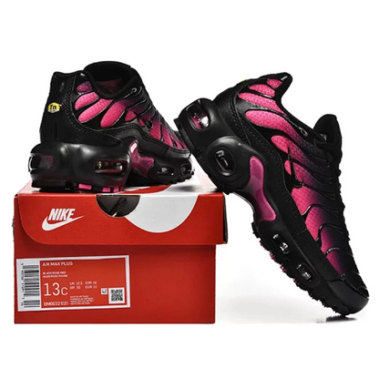 NIKE Air Max Plus "Black Hyper Pink"