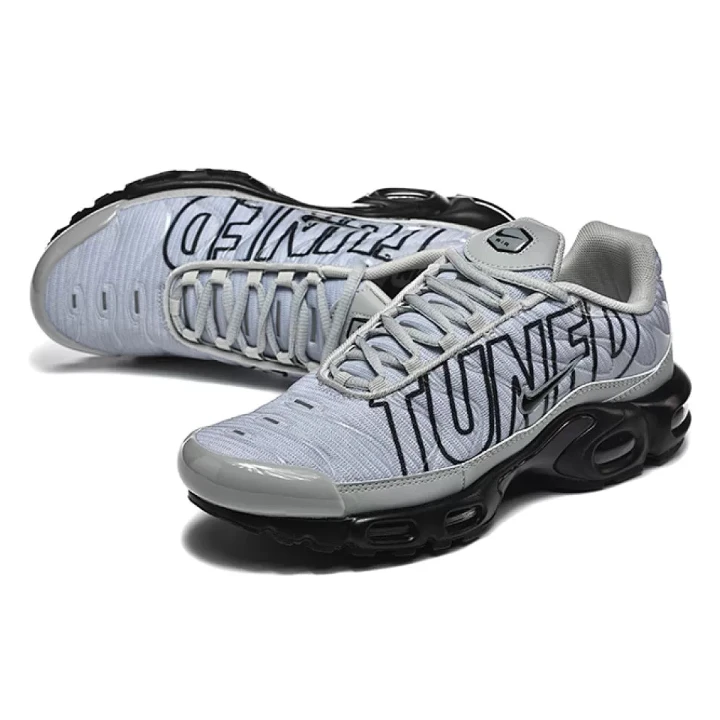 NIKE Air Max Tuned