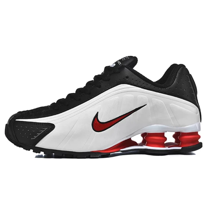 NIKE Shox R4