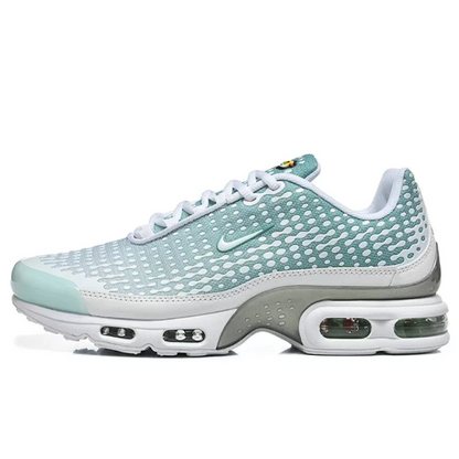 NIKE Air Max Plus VII