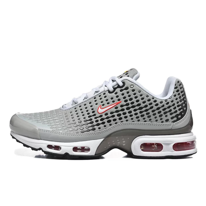 NIKE Air Max Plus VII