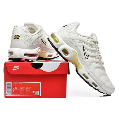 NIKE Air Max Plus "Alabaster"