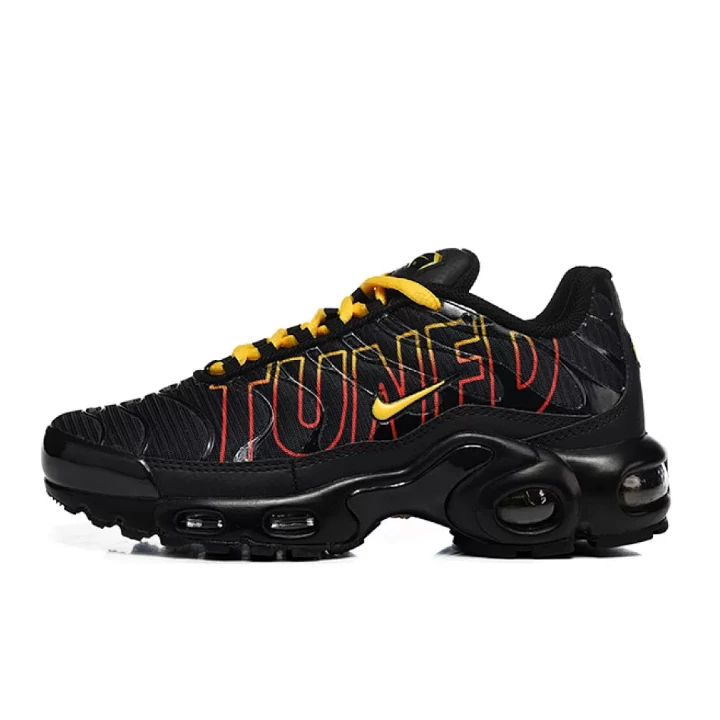 NIKE Air Max Tuned