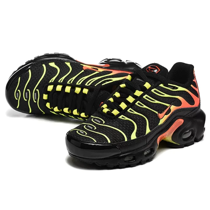 NIKE Air Max Plus "Sunrise"