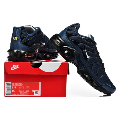 NIKE Air Max Plus