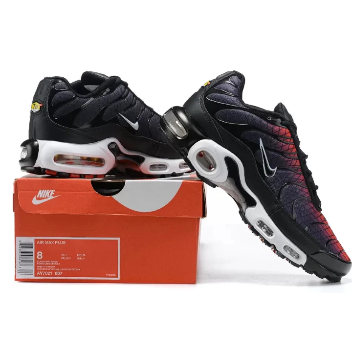 NIKE Air Max Plus "Black Anthracite Crimson"