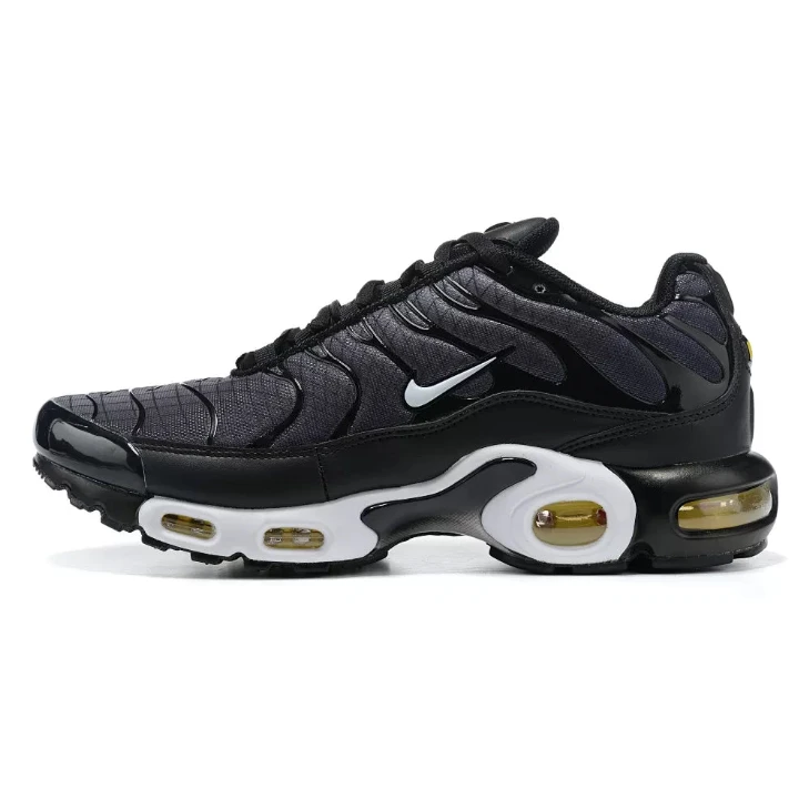 NIKE Air Max Plus "Black University Gold"