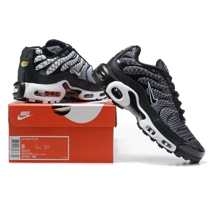 NIKE Air Max Plus "Black Anthracite White"