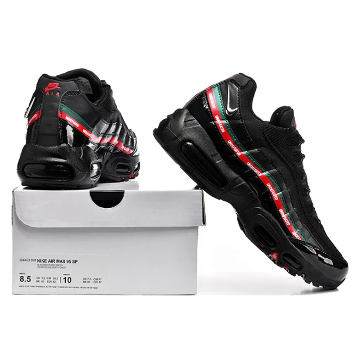NIKE Air Max 95 X Undefeated