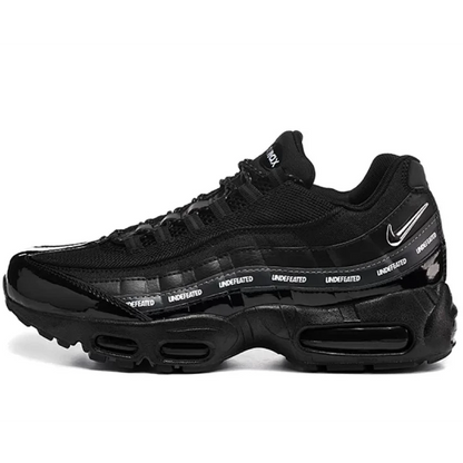 NIKE Air Max 95 X Undefeated
