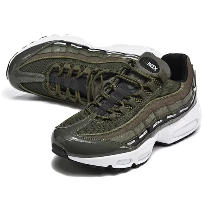 NIKE Air Max 95 X Undefeated